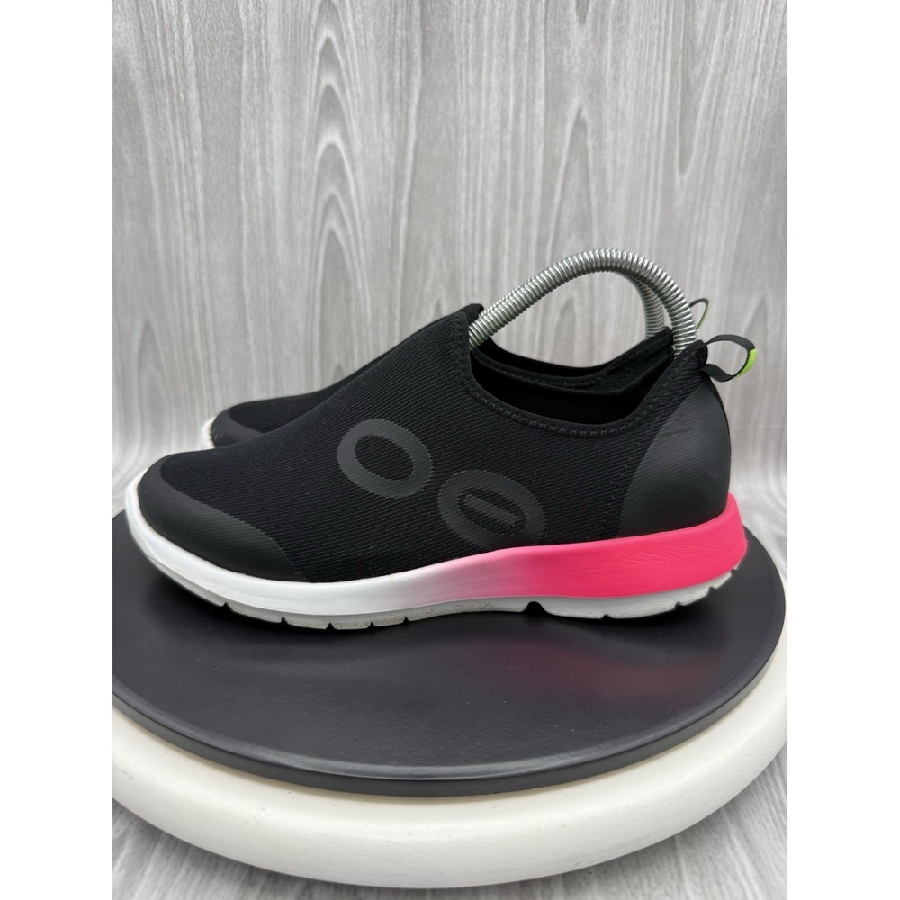 OOFOS OOmg Sport Low Womens Size 8.5 Black Pink Fade Recovery Slip On Shoes